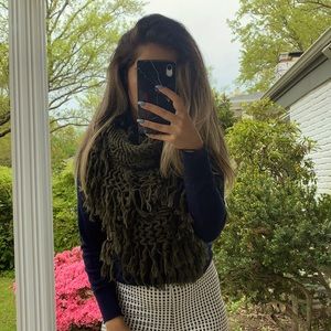 Green infinity scarf